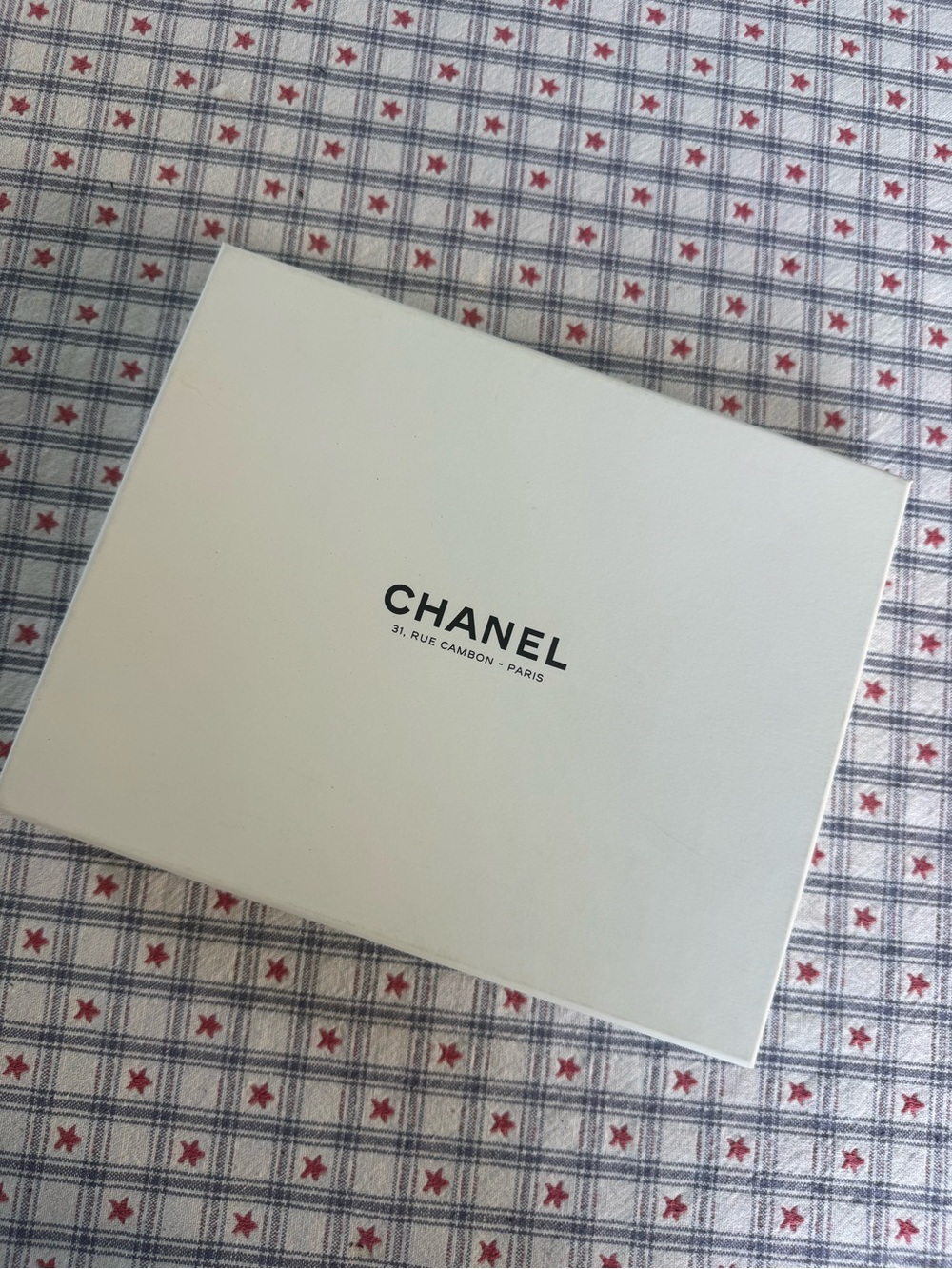 CHANEL Iconic Ivory Pearl CC Logo Long Chain Necklace - Picture 11 of 16